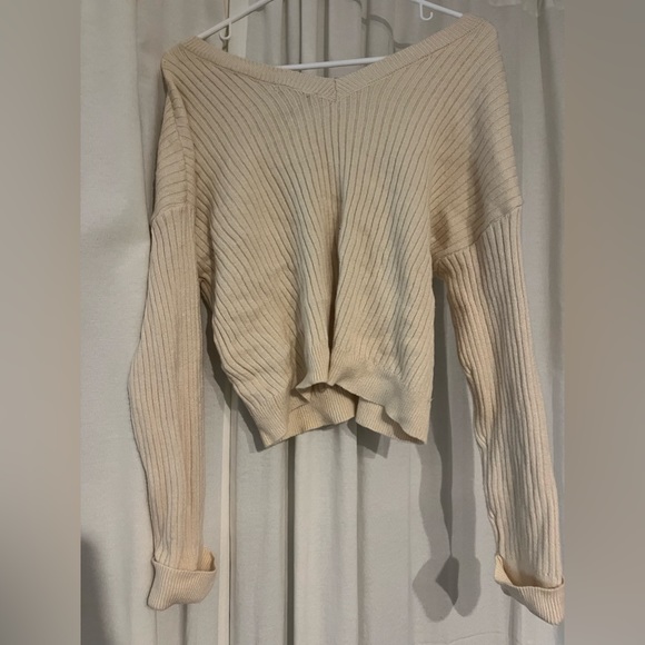 Cropped off the shoulder Sincerely Jules sweater - Picture 3 of 3